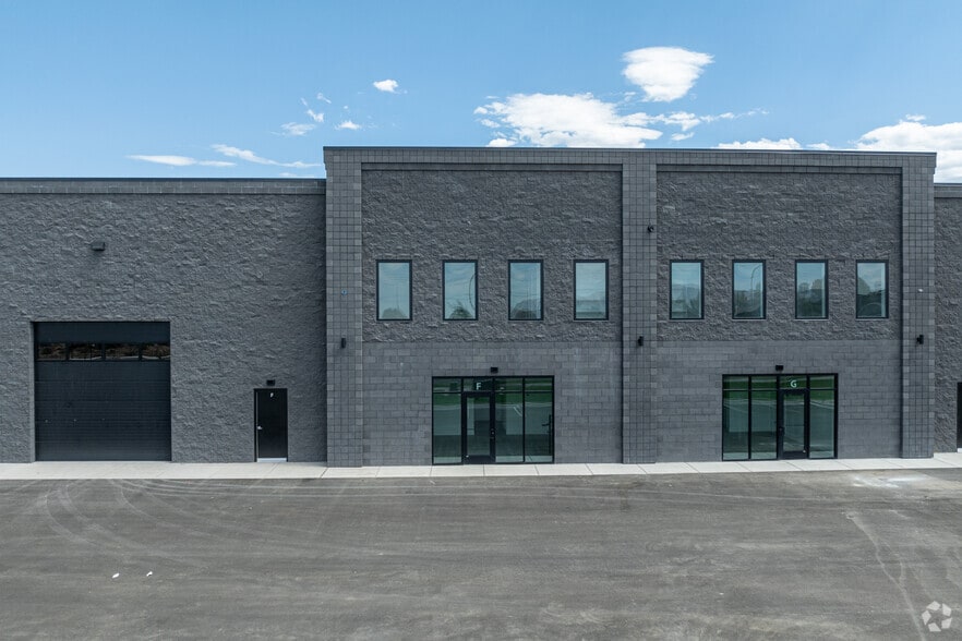 More Photos Of 1564 250 W, Spanish Fork Showroom For Sale