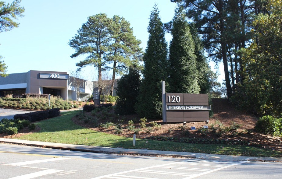 More Photos Of 120 Interstate N Pky E SE, Atlanta Light Distribution For Lease