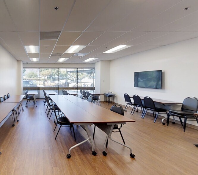 More Photos Of 395 Oyster Point Blvd, South San Francisco Unknown For Lease