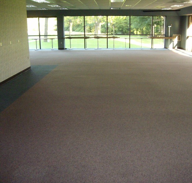 More Photos Of 2801 S Horton St, Fort Scott Office For Sale