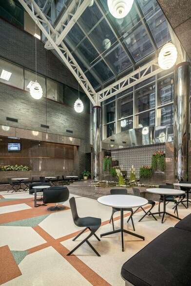 More Photos Of 1880 John F Kennedy Blvd, Philadelphia Medical For Lease