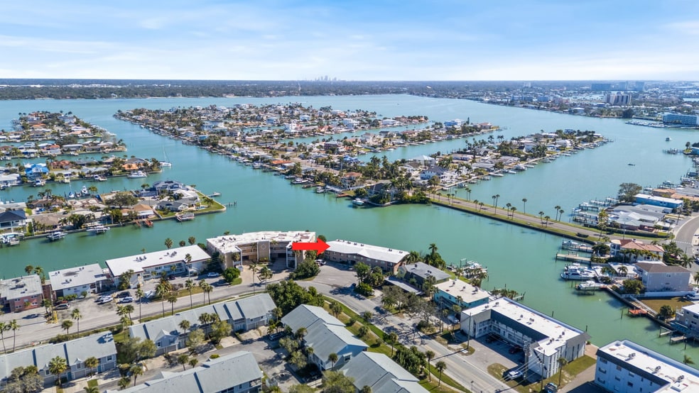 More Photos Of 275 116th Ave, Treasure Island Apartments For Sale