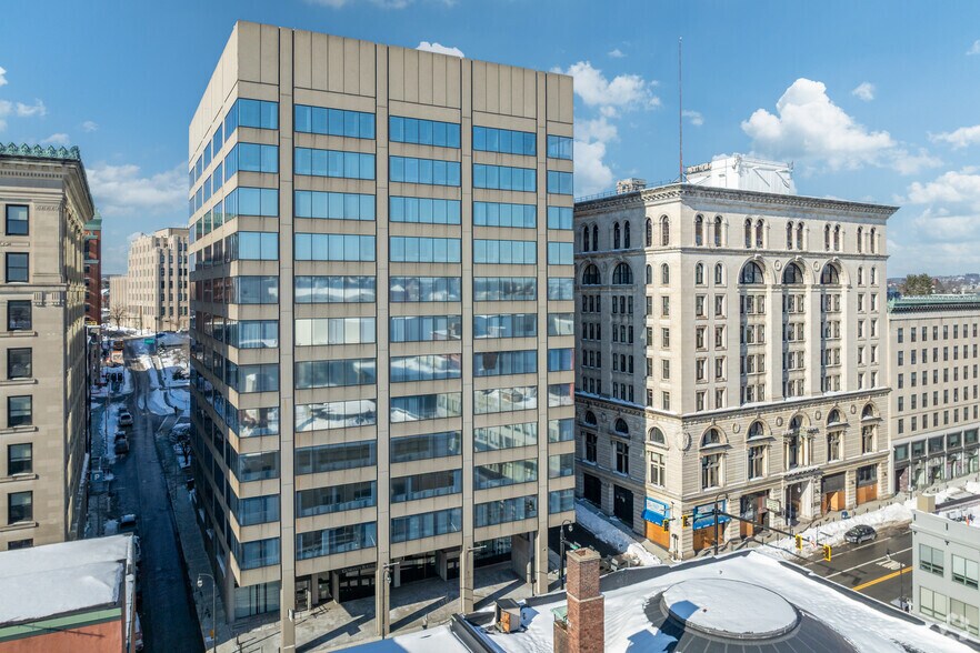 More Photos Of 370 Main St, Worcester Coworking Space