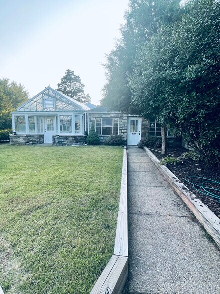 More Photos Of 9066 Baltimore Ave, College Park Storefront Retail Residential For Lease