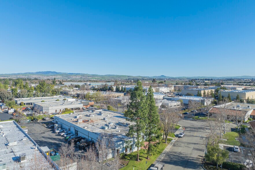 More Photos Of 1220 Quarry Ln, Pleasanton Research And Development For Lease