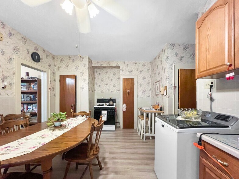 More Photos Of 700-702 N 7th St, Newark Apartments For Sale