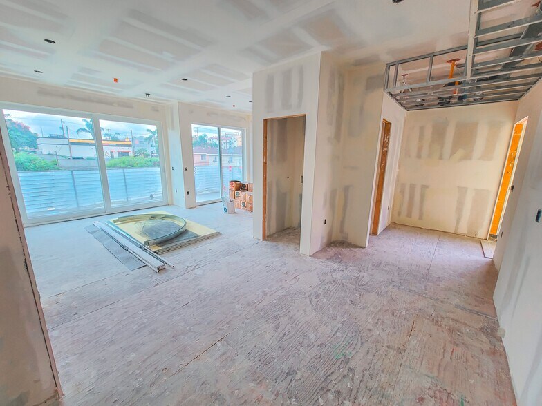 More Photos Of 319 N Westlake Ave, Los Angeles Apartments For Sale