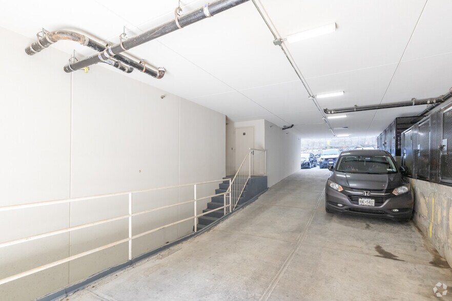 More Photos Of 959 Anderson Ave, Bronx Apartments For Sale