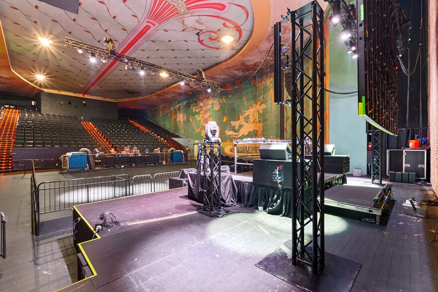 More Photos Of 230 W 2nd St, Chico Theater Concert Hall For Sale