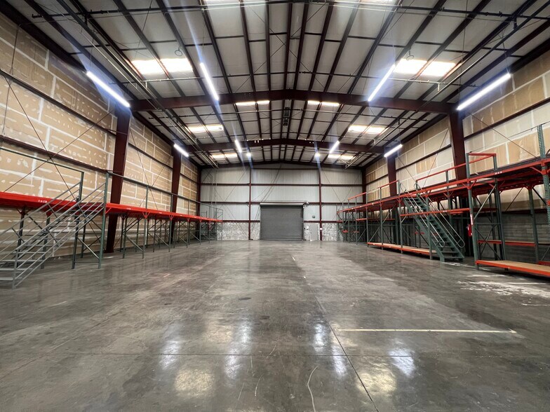 More Photos Of 538 6th St, San Francisco Flex For Lease