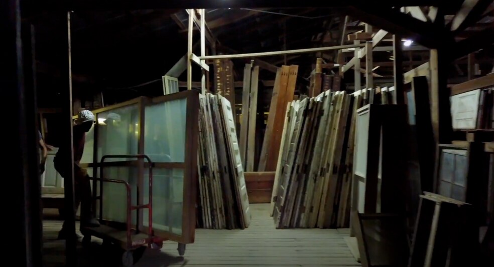 More Photos Of 1020 N College St, Gonzales Contractor Storage Yard For Sale