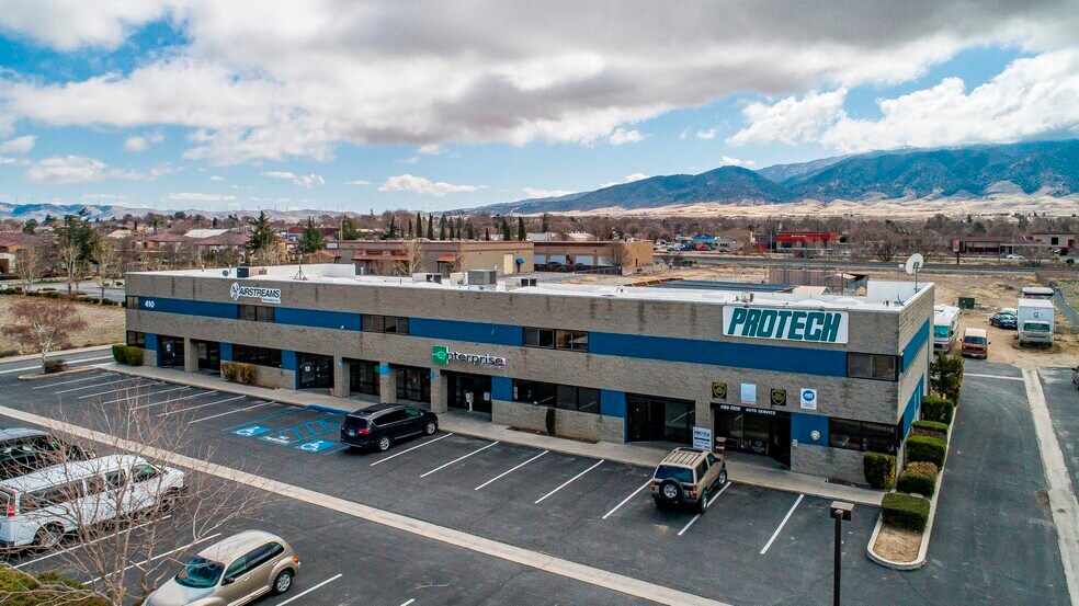 More Photos Of 410 W J St, Tehachapi Light Manufacturing For Sale