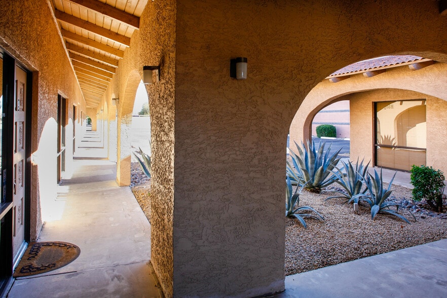 More Photos Of 13711 W Camino Del Sol, Sun City West Medical For Lease