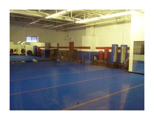 More Photos Of 60 Walnut Grove Ave, Cranston Showroom For Lease