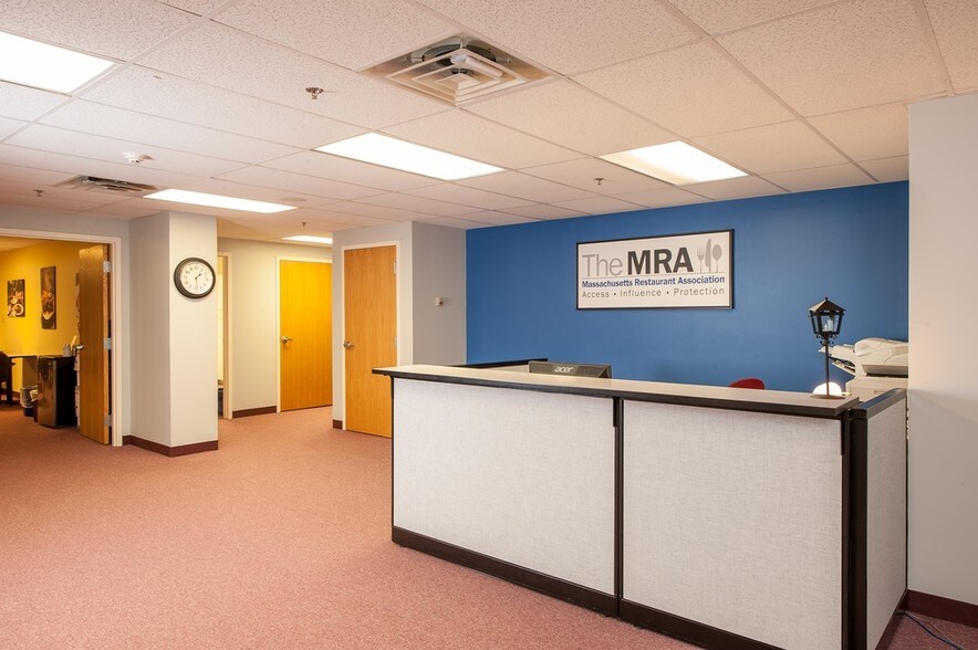 More Photos Of 333 Turnpike Rd, Southborough Office For Lease