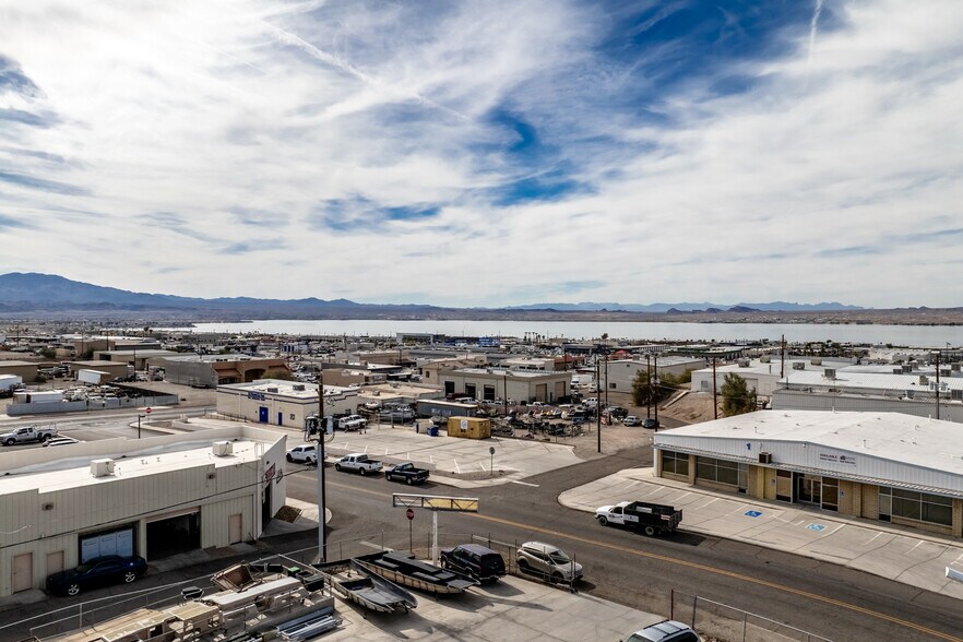 More Photos Of 1850 Commander Dr, Lake Havasu City Freestanding For Sale