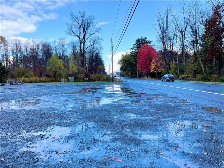 More Photos Of 2200 State Route 14, Geneva Warehouse For Lease