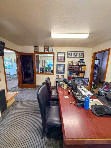 More Photos Of 1514 S 18th St, Yakima Auto Dealership For Sale