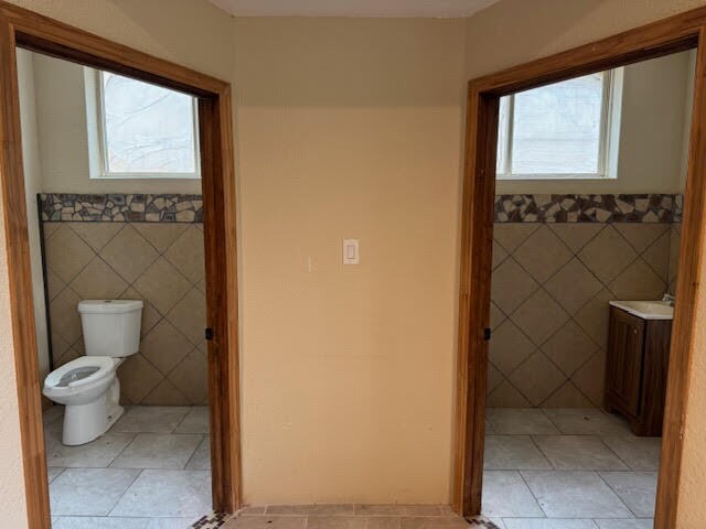 More Photos Of 1031-1039 Bandera Rd, San Antonio Storefront For Sale