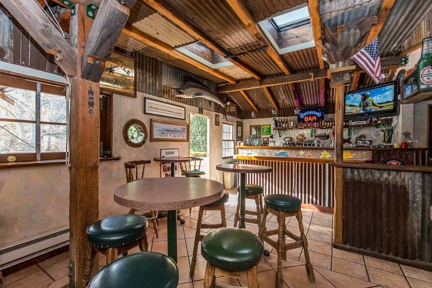 More Photos Of 1105 N Topanga Canyon Blvd, Topanga Restaurant For Sale