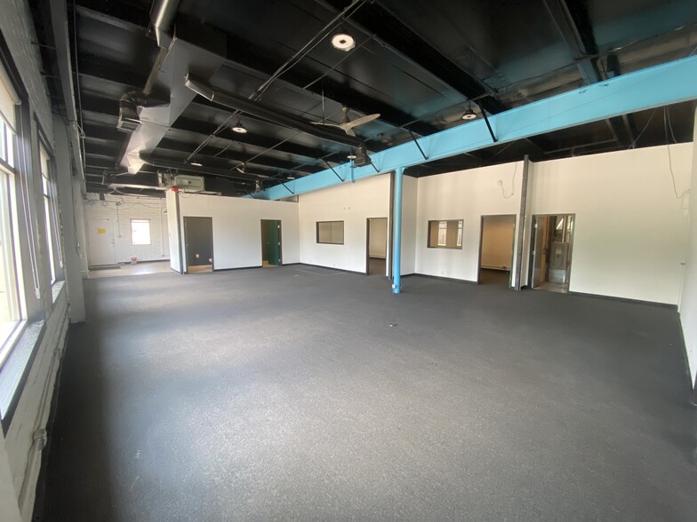 More Photos Of 1441 W 46th Ave, Denver Warehouse For Lease