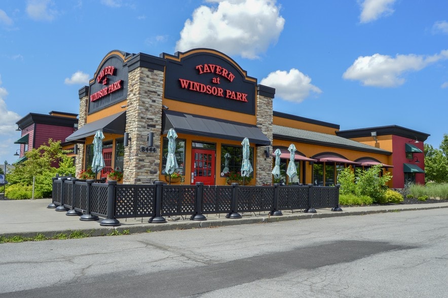 More Photos Of 8444 Transit Rd, Buffalo Restaurant For Lease