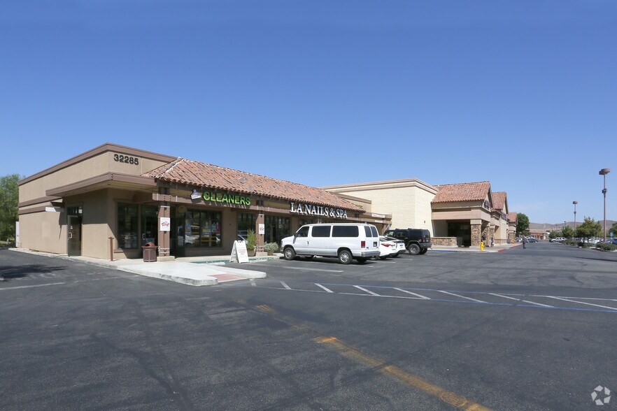 More Photos Of 32231-32291 Mission Trail Rd, Lake Elsinore Unknown For Lease