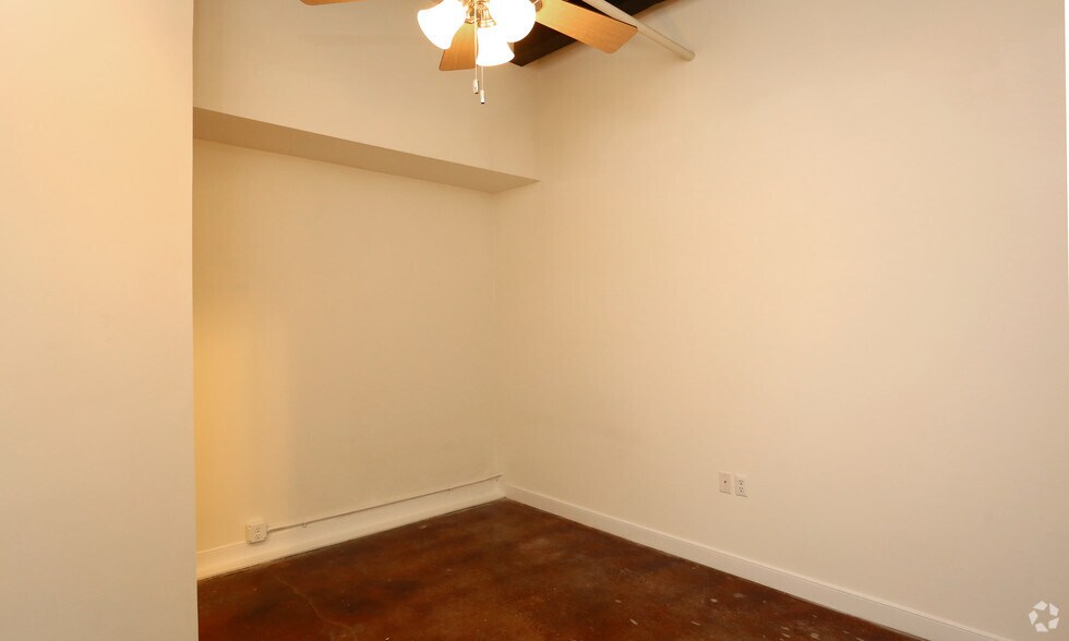 More Photos Of 17 N 18th St, Richmond Apartments For Lease