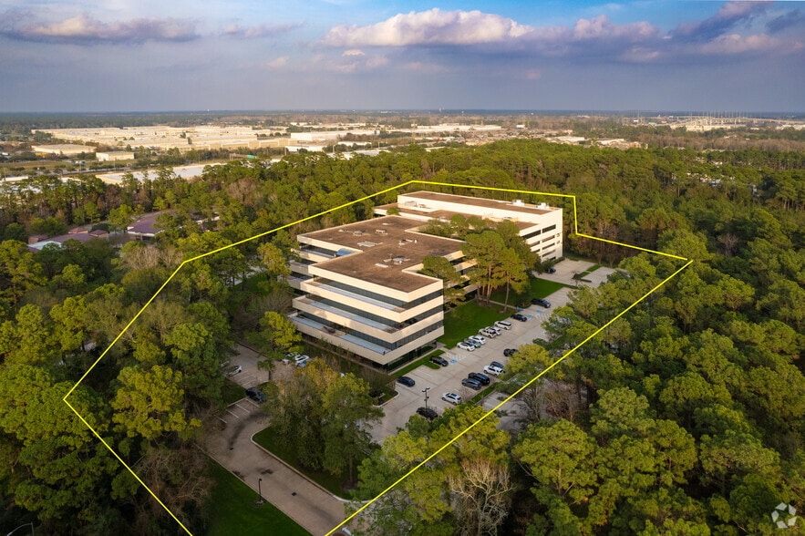 More Photos Of 14950 Heathrow Forest Pky, Houston Office For Lease
