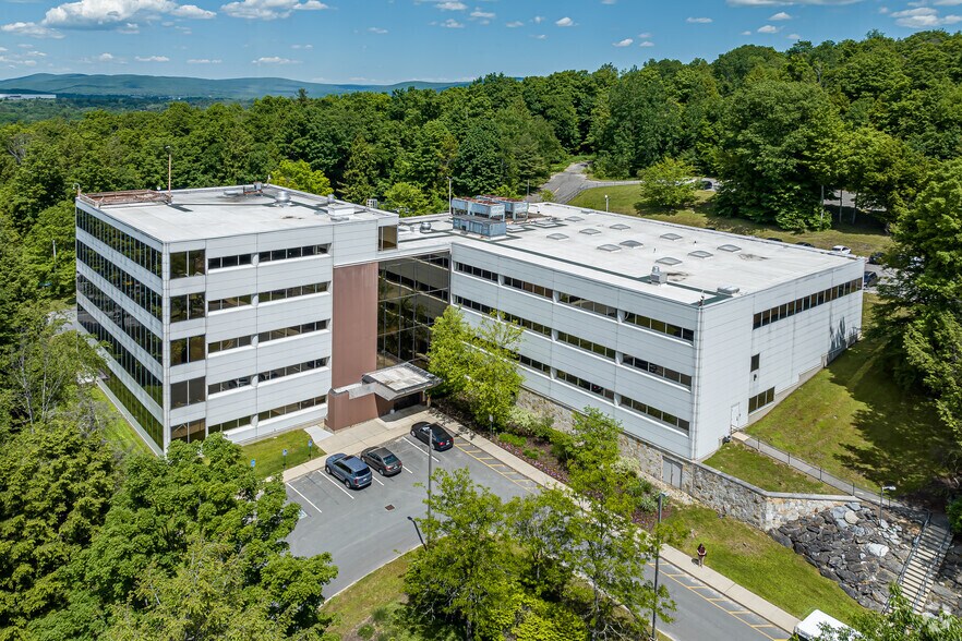 More Photos Of 877 South St, Pittsfield Office For Lease