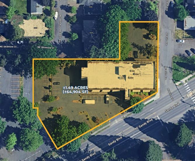 More Photos Of 8383 NE Sandy Blvd, Portland Office For Sale