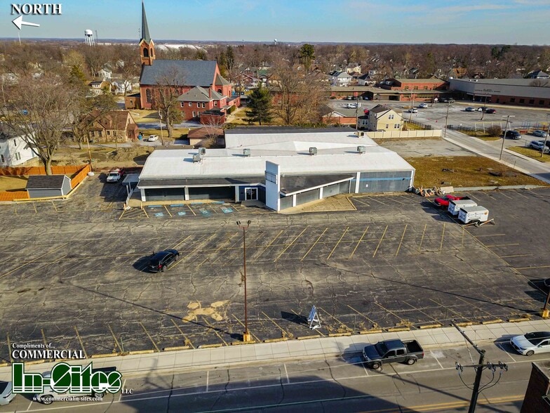 More Photos Of 218 S East St, Crown Point Freestanding For Sale