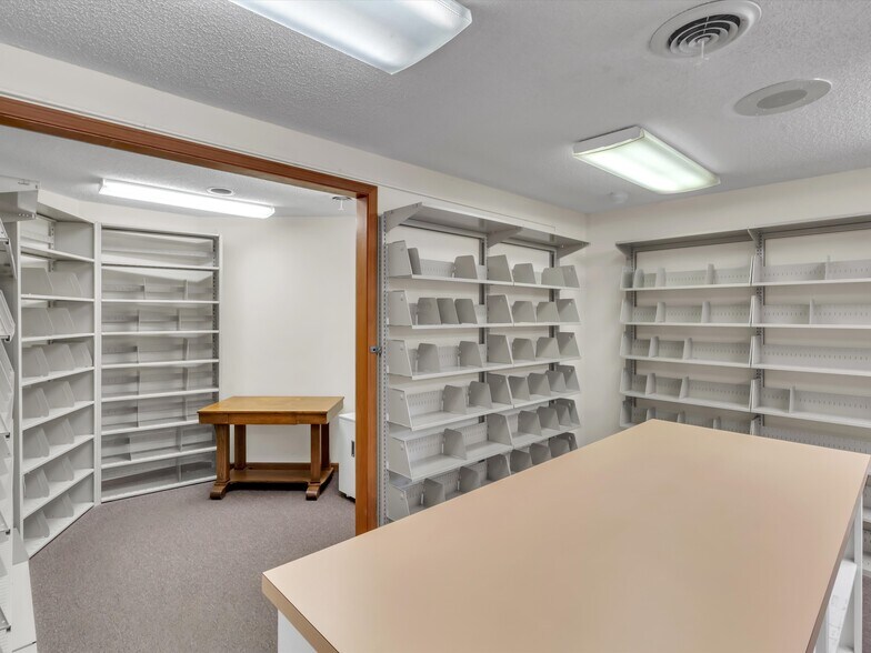 More Photos Of 540 Hospital Dr, Clyde Healthcare For Sale