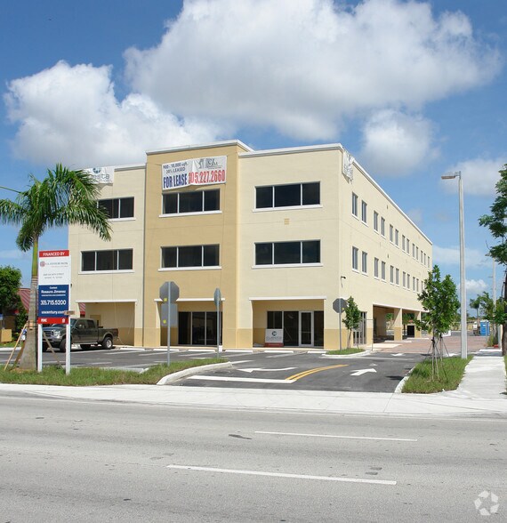 More Photos Of 8485 Bird Rd, Miami Office For Lease