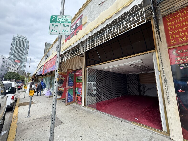 Primary Photo Of 261-275 E Olympic Blvd, Los Angeles Storefront For Lease