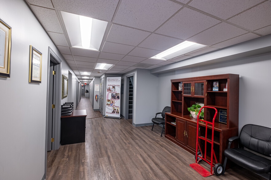 More Photos Of 7627 Leonardtown Rd, Hughesville Storefront Retail Office For Lease
