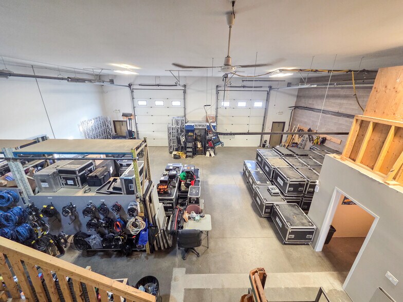 More Photos Of 4002 9 Av N, Lethbridge Warehouse For Sale