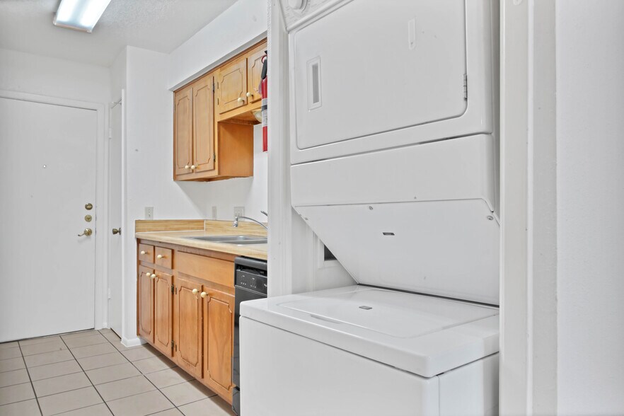 More Photos Of 3002 Pasadena Blvd, Pasadena Apartments For Sale
