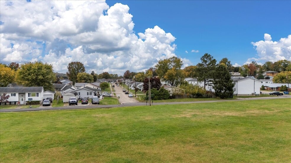 More Photos Of 00 Pike St, Parkersburg Land For Sale