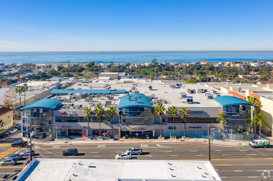 More Photos Of 1601 Pacific Coast Hwy, Hermosa Beach General Retail For Lease
