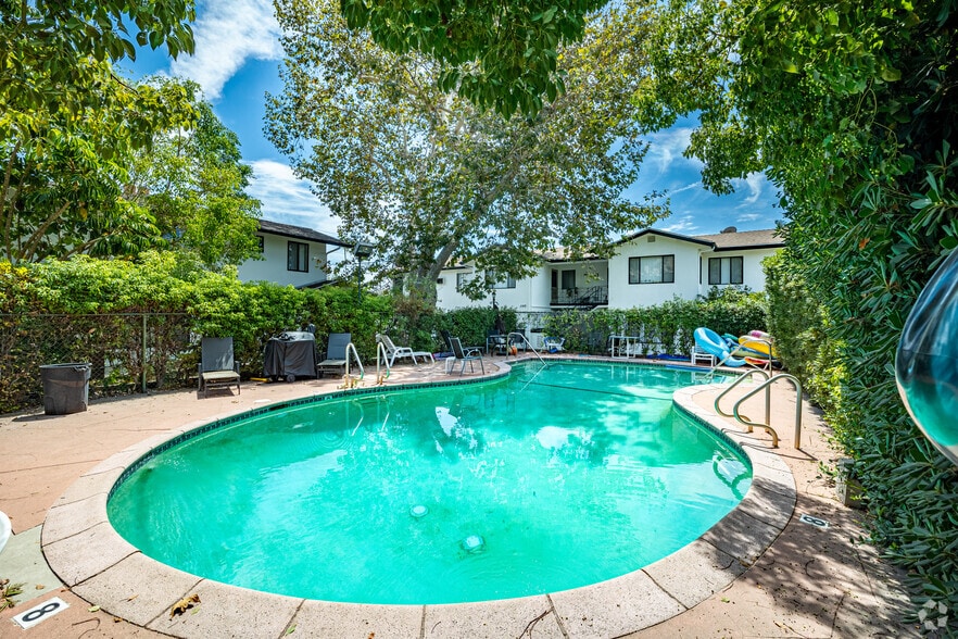 More Photos Of 1142-1148 Western Ave, Glendale Apartments For Sale