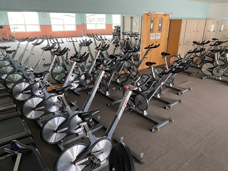 More Photos Of 1510-1520 Martin St, State College Sports And Entertainment For Lease