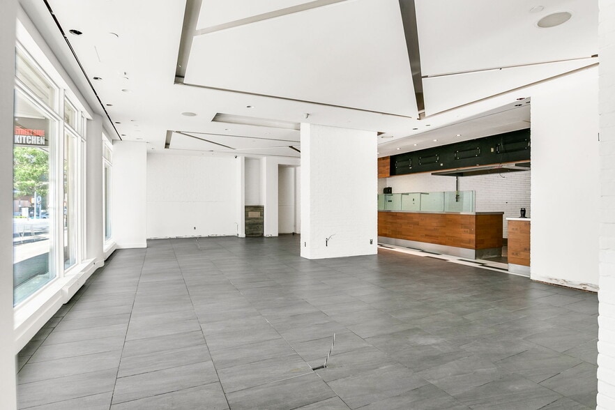 More Photos Of 363 Bremner Blvd, Toronto Apartments For Lease