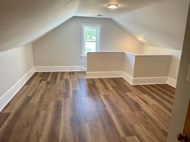More Photos Of 208 S Elm St, Three Oaks Storefront For Sale