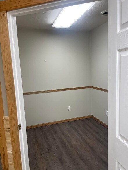 More Photos Of 155 W 14th St, Ogden Warehouse For Lease