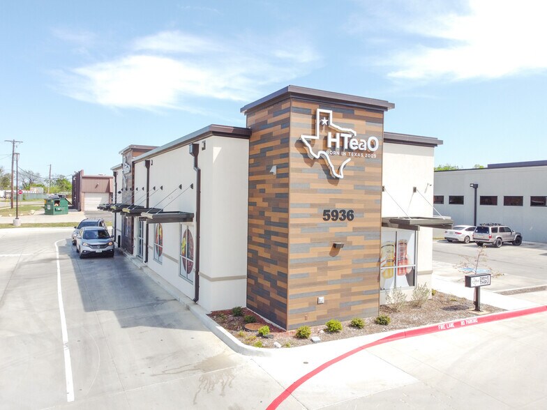 More Photos Of 5936 Denton Hwy, Watauga Restaurant For Lease