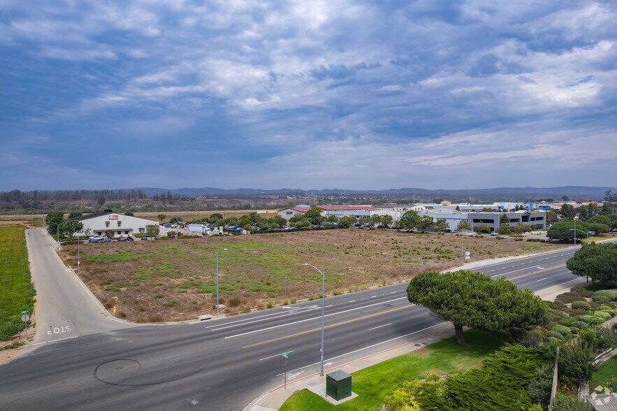 More Photos Of 1035 W Central Ave, Lompoc Land For Sale