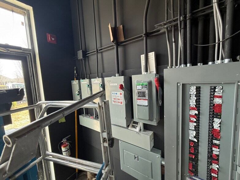 More Photos Of 2130 Kains Rd, London General Retail For Sale