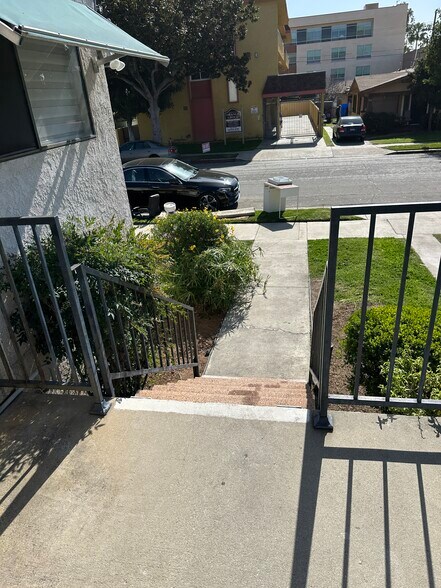 More Photos Of 1001 Orange Grove Ave, Glendale Apartments For Sale