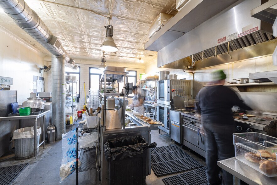 More Photos Of 43 N Front St, Kingston Restaurant For Sale